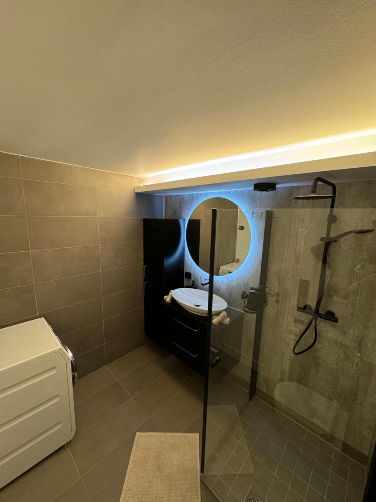 Luxury Apartment Vip Northern Lights Trip ทรอมโซ ภายนอก รูปภาพ