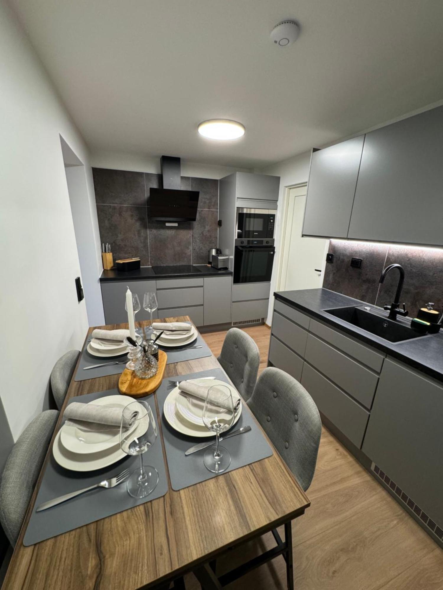 Luxury Apartment Vip Northern Lights Trip ทรอมโซ ภายนอก รูปภาพ